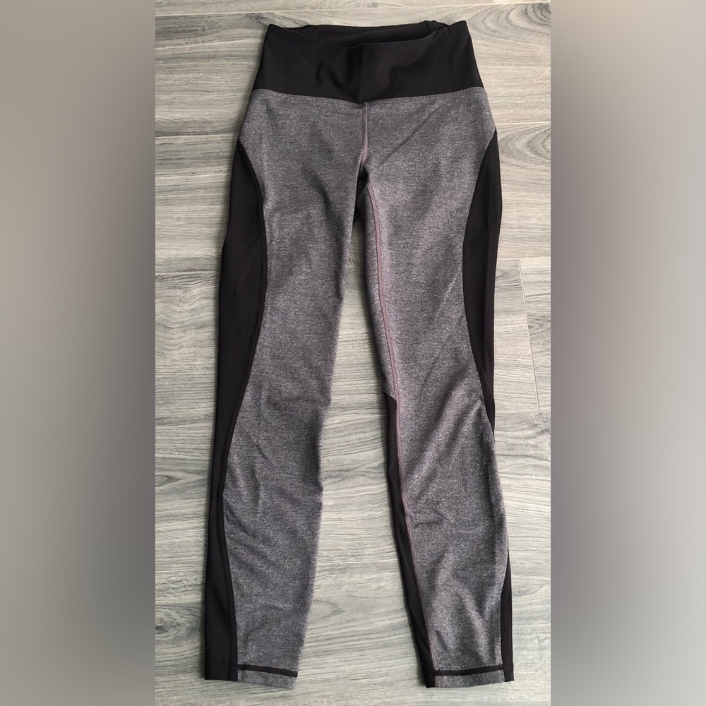 lululemon Athletica Train Times 7/8 Black and Gray Leggings 25” - Picture 2 of 7